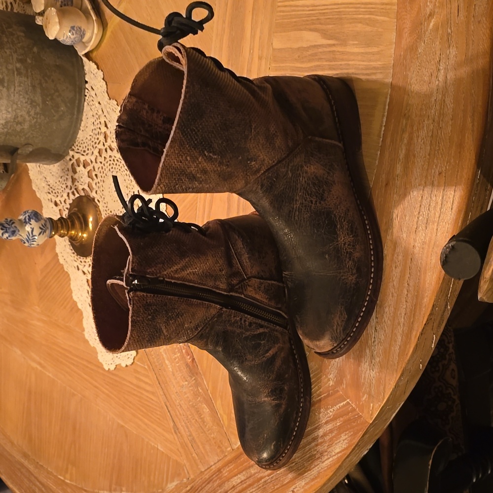 BED STU Leather boots